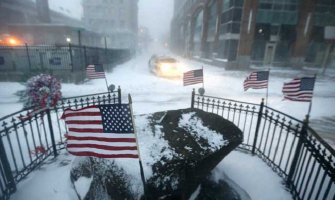 SAD: Sniježna oluja odnijela 11 života, ugroženo 50 miliona stanovnika (FOTO)(VIDEO)