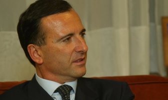 Fratini: Bojkotovanje parlamenta nije u interesu crnogorskog naroda