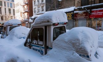 Majka i jednogodišnji sin umrli dok je otac čistio snijeg