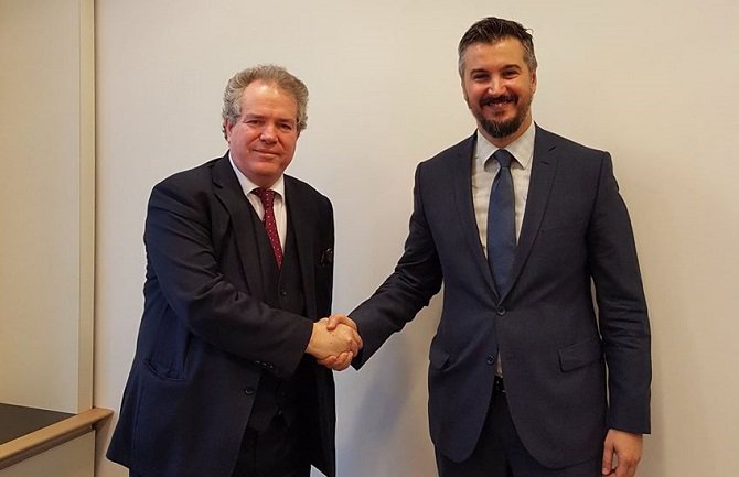 Bojkot ne predstavlja evropski način nalaženja rješenja za političku situaciju