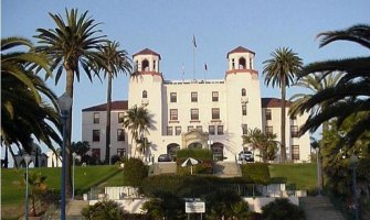 Naoružani napadač upao u Mornarički medicinski centar u San Diegu