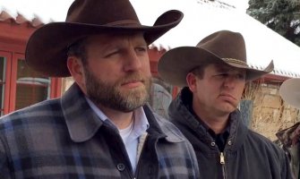 SAD: Jedan farmer stradao, a četvorica povrijeđena u sukobu sa policijom