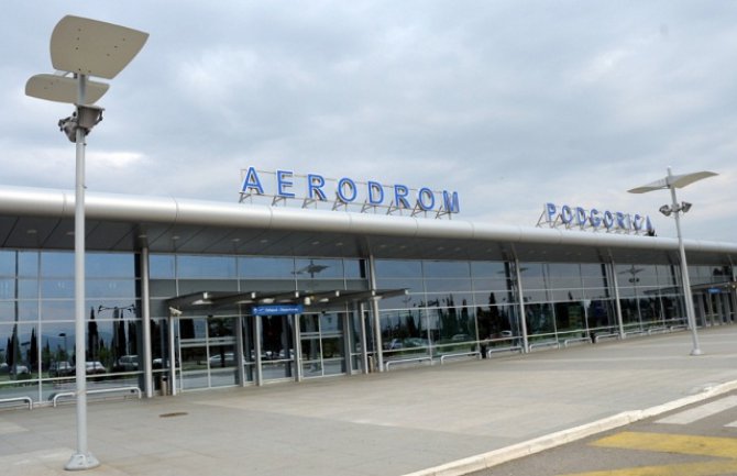 Na aerodromu Podgorica oduzeti satovi vrijedni 3.000 eura