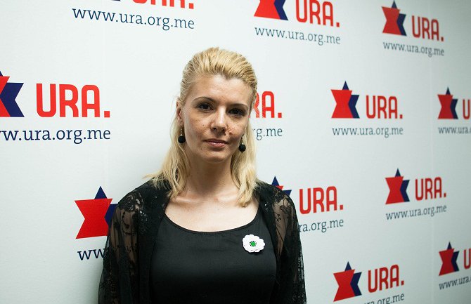 URA: Radnicima kasne plate, a pljevaljski funkcioneri povećali sebi zarade