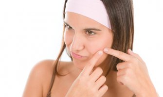 Riješite se bubuljica pomoću ove maske: Potrebna su vam samo dva sastojka