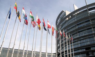 Pozitivna sjutra objavljuje konsultacije sa evropskim parlamentarcima