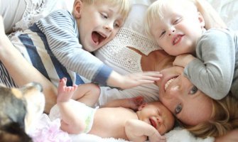 Donijeto 3.568 rješenja za naknade za majke sa troje i više djece