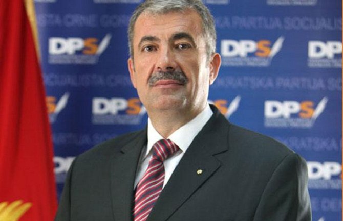 Jelić: Njih samo fotelje zanimaju