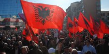 Priština: Hiljade građana stiglo na protest opozicije (Foto)