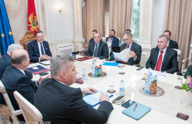 Opozicija traži i mjesta pomoćnika u resoru zdravlja i prosvjete