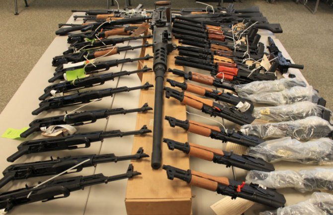 SAD i Rusija najveći svjetski izvoznici oružja