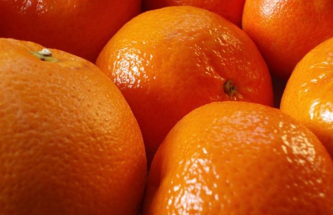 Rekordno niske cijene mesa i voća, potrošači sumnjaju u kvalitet