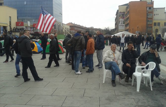  Protest pred izbor Tačija za predsjednika Kosova