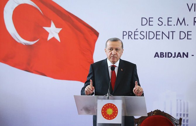 Erdogan uveo vanredno stanje na tri mjeseca