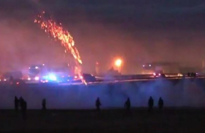 Sukob policije i izbjeglica u Francuskoj (VIDEO)