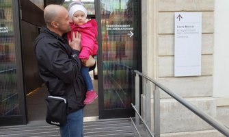 Lijepe vijesti iz Pariza: Eva je bolje, prkosi svojoj dijagnozi!