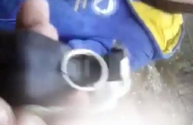 Maloljetnici aktivirali bombu, sve snimili i postavili na Jutjub (VIDEO)