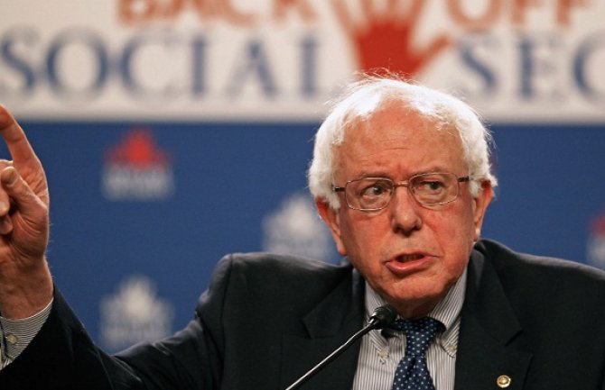 Sanders uvrijedio sve Rumune komentarom o internetu