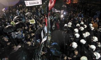 Turska: Vlast preuzela kontrolu nad listom 