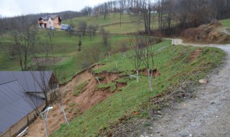 Bijelo Polje: Klizište ugrozilo farmu Timotijevića u Lipnici
