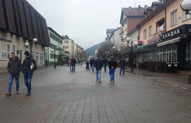 Studentkinja iz Rožaja puštena da se brani sa slobode