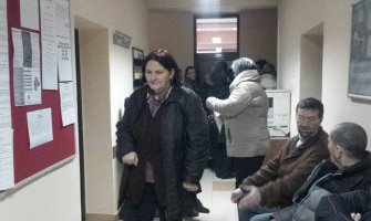 Apeluju na strpljenje: Majke i dalje bez naknade jer nema uvjerenja sa biroa