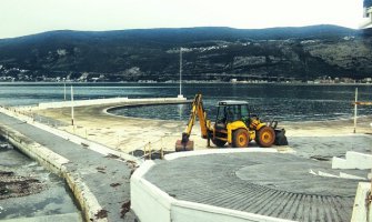 Igalo: Nakon dva mjeseca pauze nastavljena rekonstrukcija šetališta