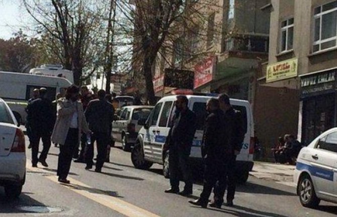 Pucnjava u Ankari: Ubijeni policajac i civil