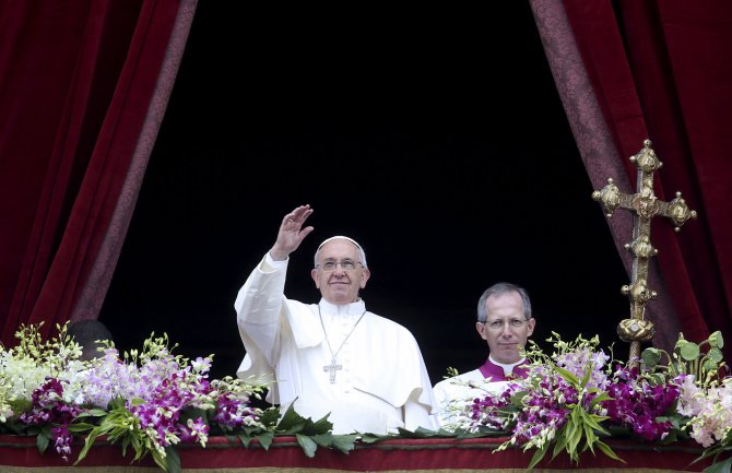 Papa Franja: Oružjem ljubavi  da se borimo protiv slijepog i brutalnog nasilja