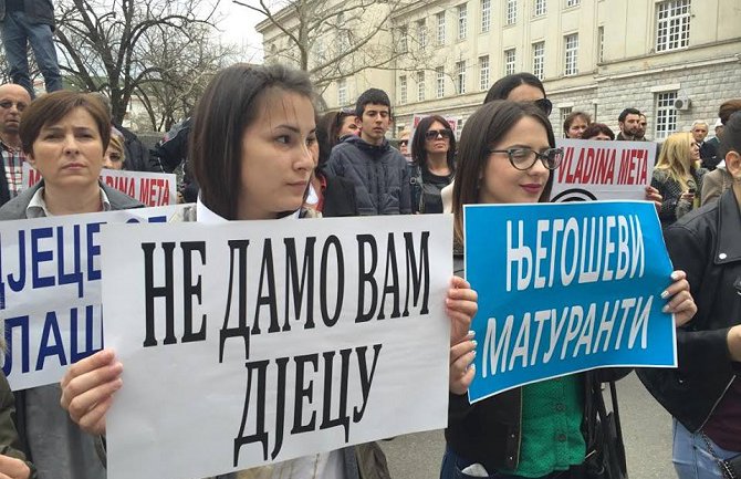 Održan skup podrške: Danilovgradski gimnazijalci primjer cijeloj Crnoj Gori (FOTO)