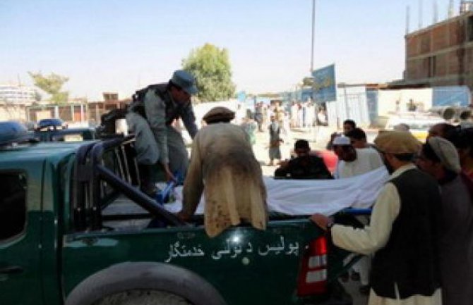 U napadu na džamiju poginule četiri osobe