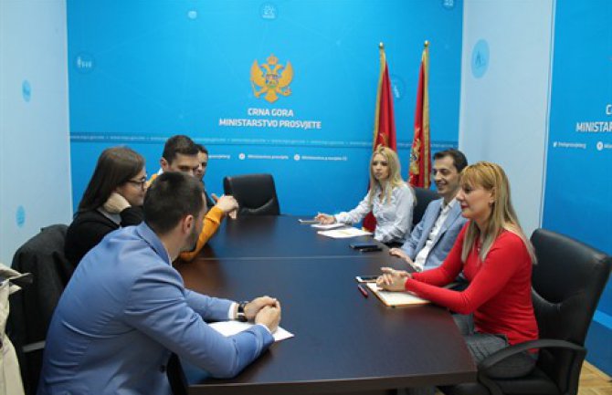 Ministar Bošković primio pobjednički tim takmičenja „Case Study Show 2016“: Obrazovni sistem ponosan na ovakve studente