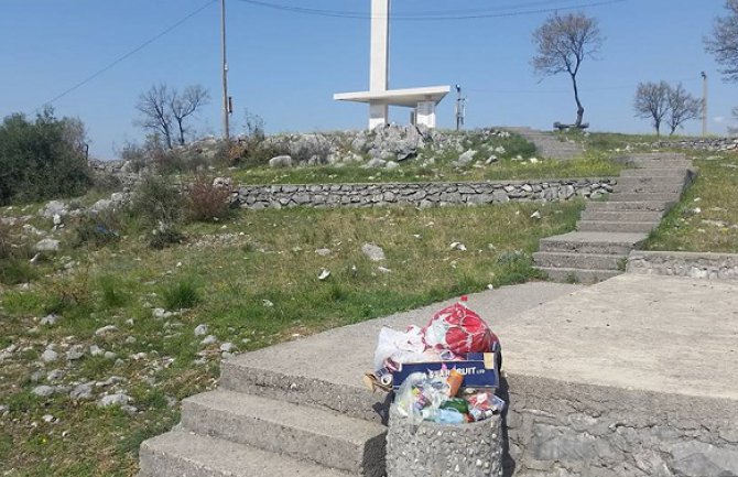 Pavlović: Stanje spomenika na brdu Trijebač je tužna slika naše stvarnosti (FOTO)