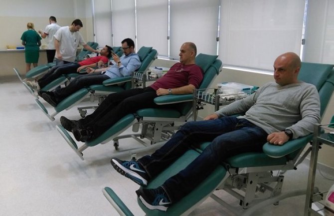 Zaposleni u Parking servisu Podgorica dobrovoljno dali krv