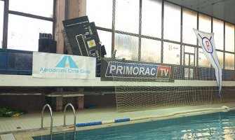 Poslanici zasijedali na bazenu u Kotoru