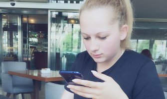 Otac nije htio da me prizna, odgajile su me majka i baka!