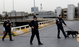 Troje povrijeđenih u eksploziji šok-bombe u centru Istanbula