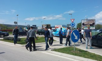 Mještani Krtola održali najavljenu protestnu blokadu saobraćajnice