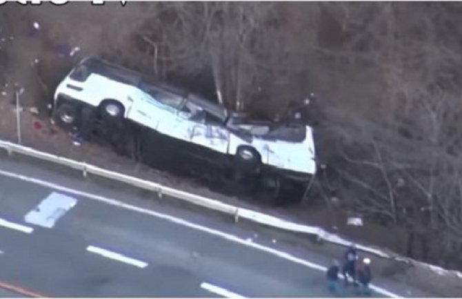 Autobus sletio s puta, 13 mrtvih,  26 povrijeđenih