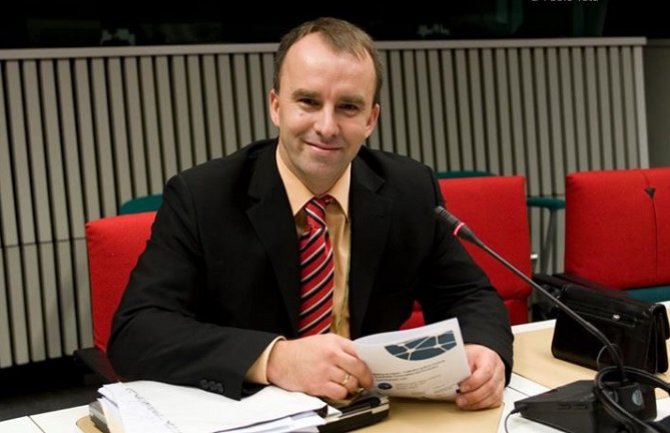 Član podgoričkog odbora SDP-a prešao u SD