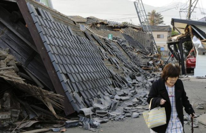 Zemljotresi potresli Japan, najmanje devet mrtvih (VIDEO) (FOTO)