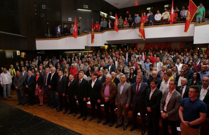 OO SD Tivat: Dok se drugi svađaju mi radimo za boljitak građana