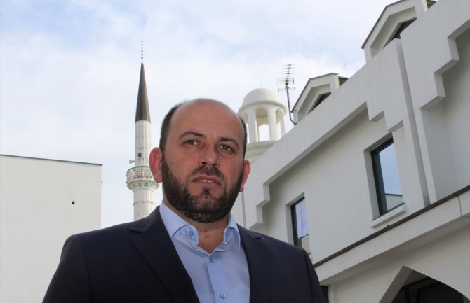 Reis Fejzić pustio bradu i održao obećanje dato Erdoganu