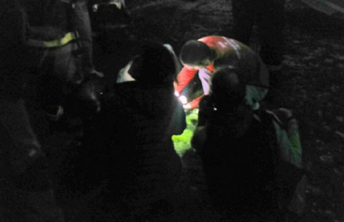 Herceg Novi: Dvoje paraglajderista iz Francuske udarilo u stijene