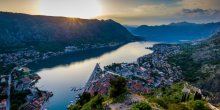 Na zgradi u Njujorku postavljena reklama Kotora, Porto Montenegra i Svetog Stefana (VIDEO)