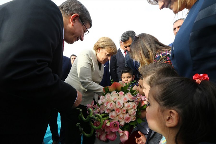 201604232156555507973018Web