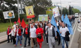 Oko stotinu radnika protestovalo zbog uslova na radu