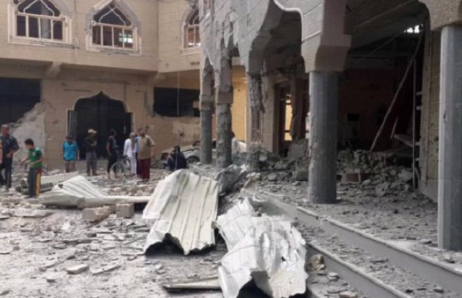 Somalija: Srušila se džamija puna ljudi, 15 poginulo