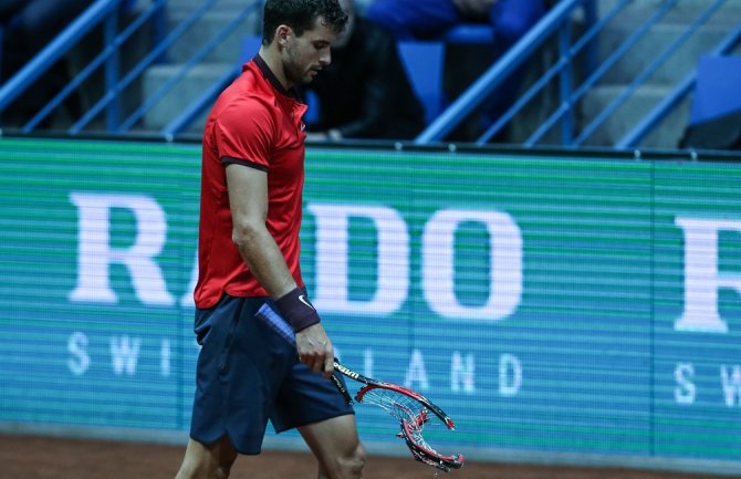 Dimitrov polomio tri reketa u finalu ATP-a u Istanbulu (FOTO)