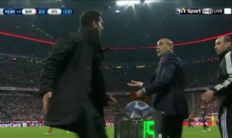 Simeone udarao saradnike zbog Stefana Savića (VIDEO)